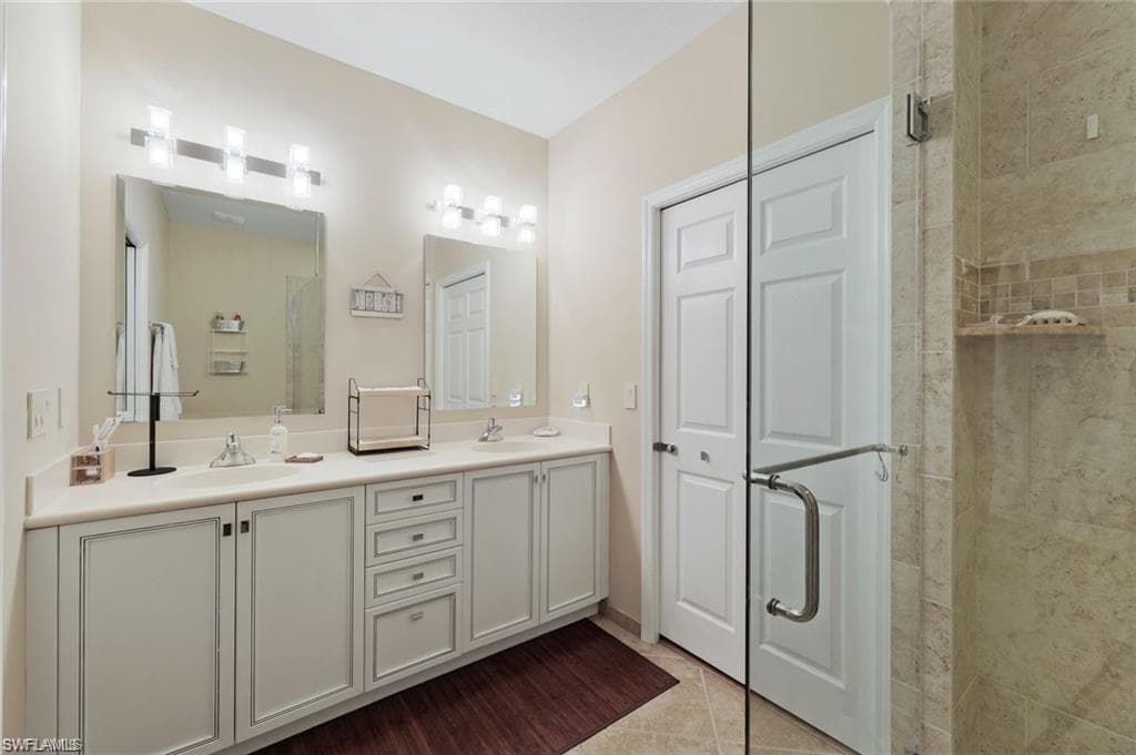 1345 Charleston Square Dr 102, Naples, FL 34110-11