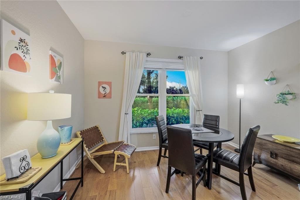1345 Charleston Square Dr 102, Naples, FL 34110-15