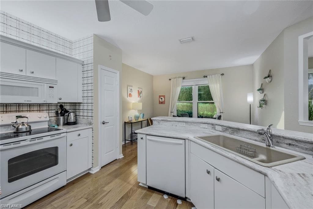 1345 Charleston Square Dr 102, Naples, FL 34110-19