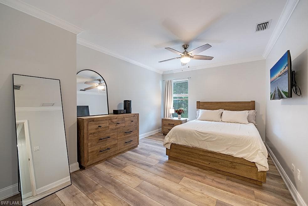 5070 Palmetto Woods Dr, Naples, FL 34119-15