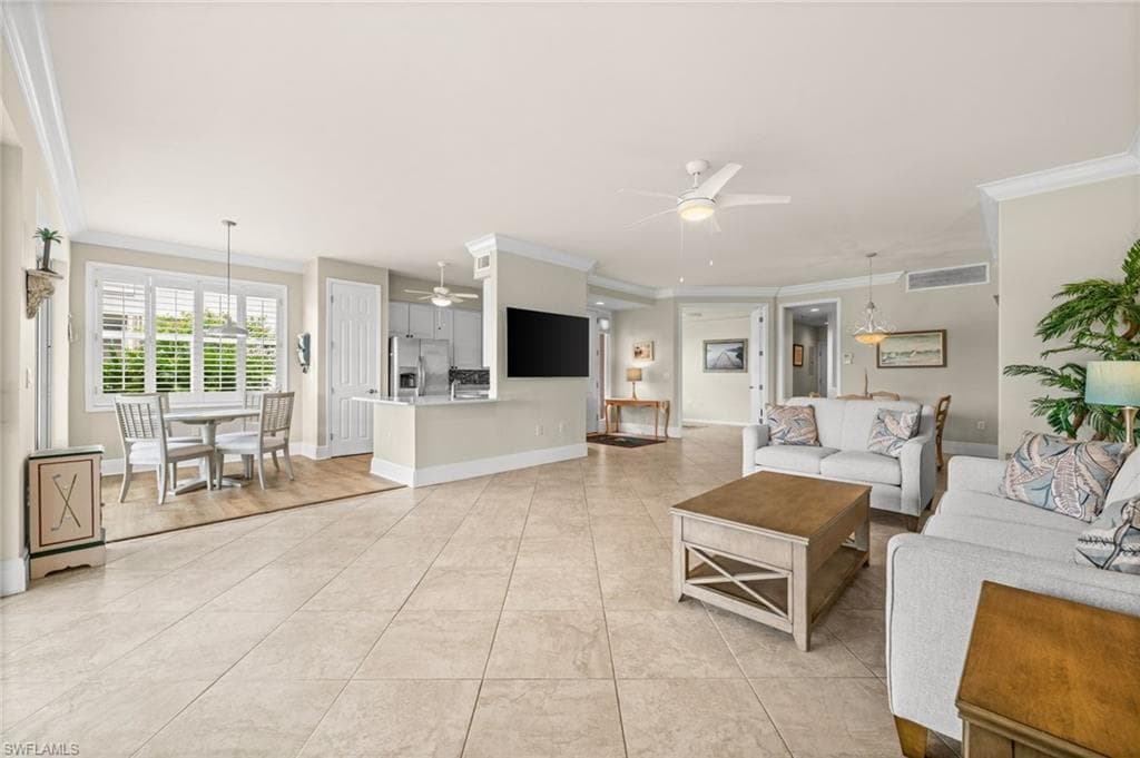 3909 Loblolly Bay Dr 102, Naples, FL 34114-13
