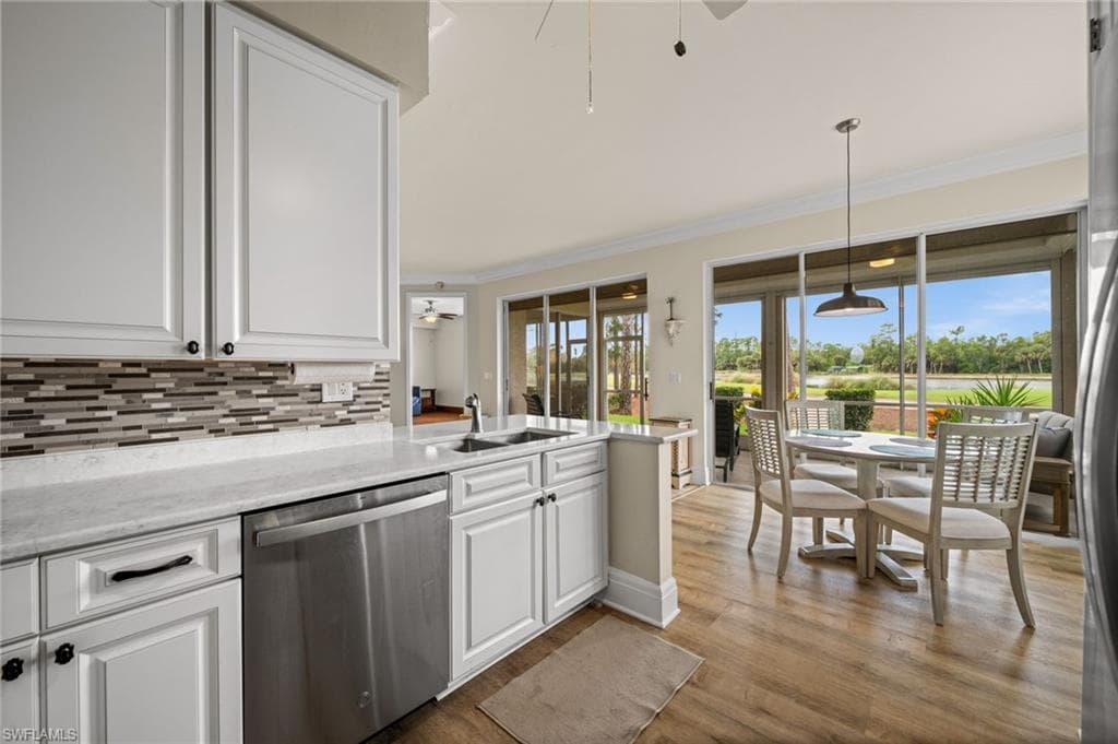 3909 Loblolly Bay Dr 102, Naples, FL 34114-19