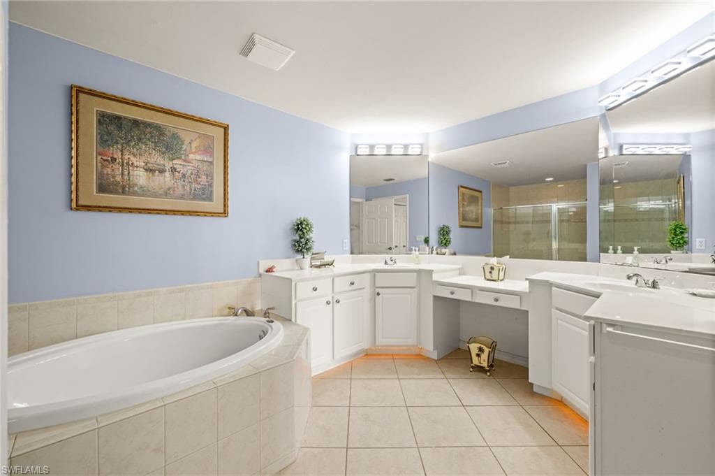 3909 Loblolly Bay Dr 102, Naples, FL 34114-30