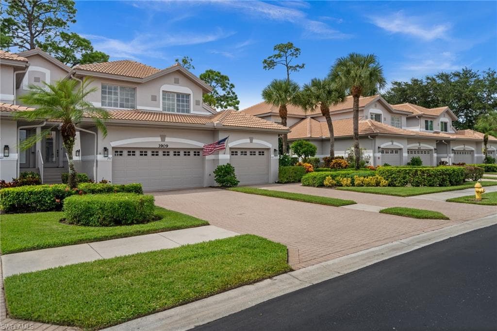 3909 Loblolly Bay Dr 102, Naples, FL 34114-44