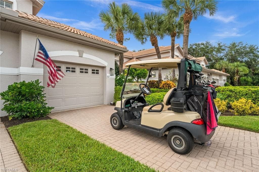 3909 Loblolly Bay Dr 102, Naples, FL 34114-3