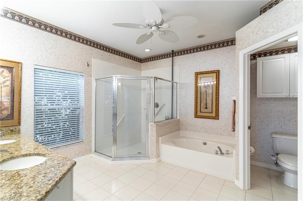 7100 Falcons Glen Blvd, Naples, FL 34113-12