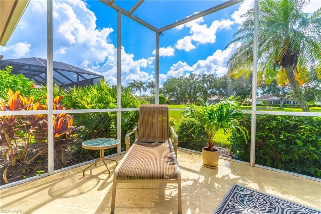 7100 Falcons Glen Blvd, Naples, FL 34113-22