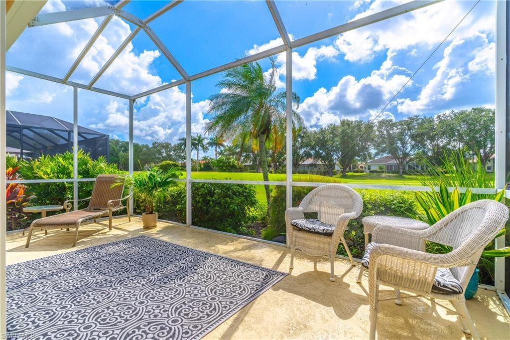 7100 Falcons Glen Blvd, Naples, FL 34113-23