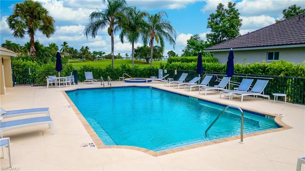 7100 Falcons Glen Blvd, Naples, FL 34113-35