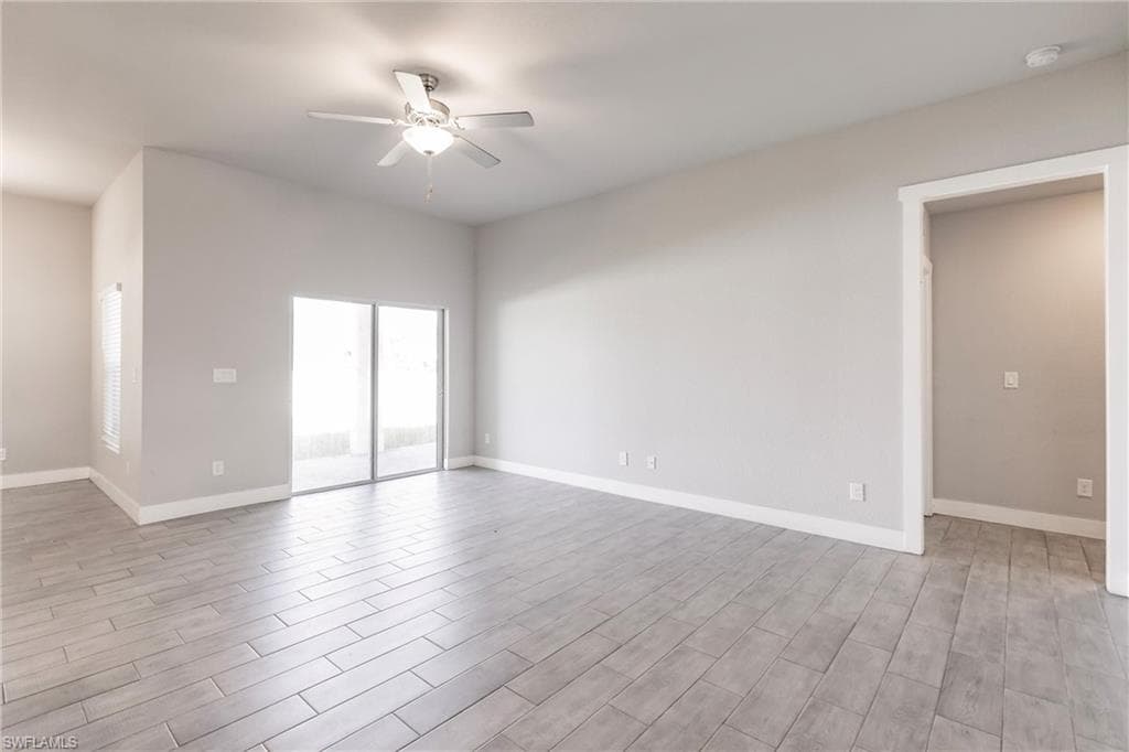 870 Columbia St, Port Charlotte, FL 33948-3