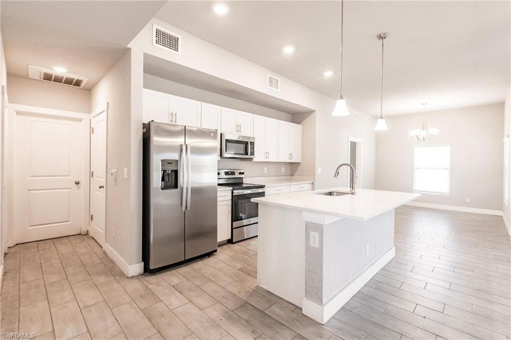 870 Columbia St, Port Charlotte, FL 33948-7