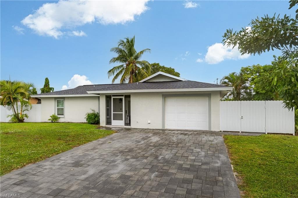 5170 19th Ct SW, Naples, FL 34116-26