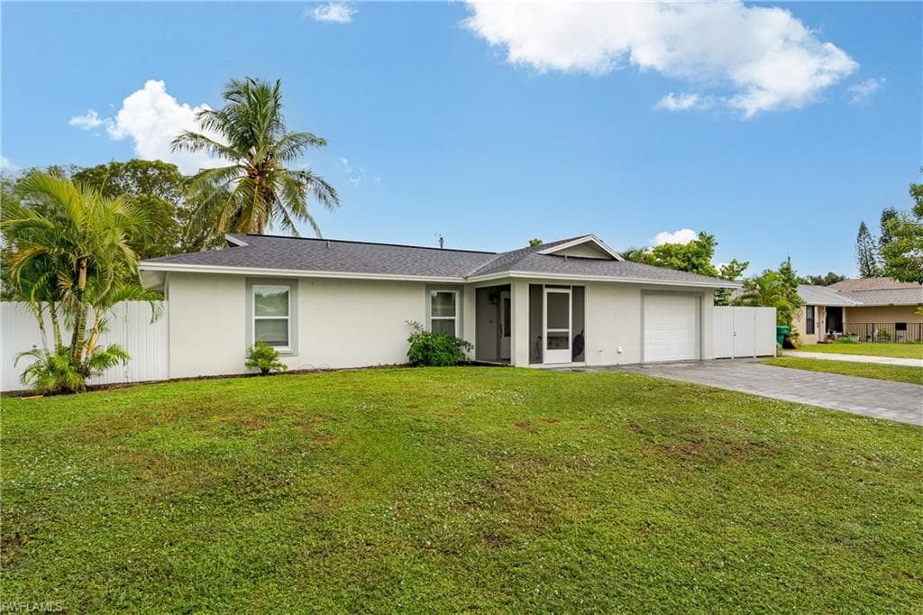 5170 19th Ct SW, Naples, FL 34116-27