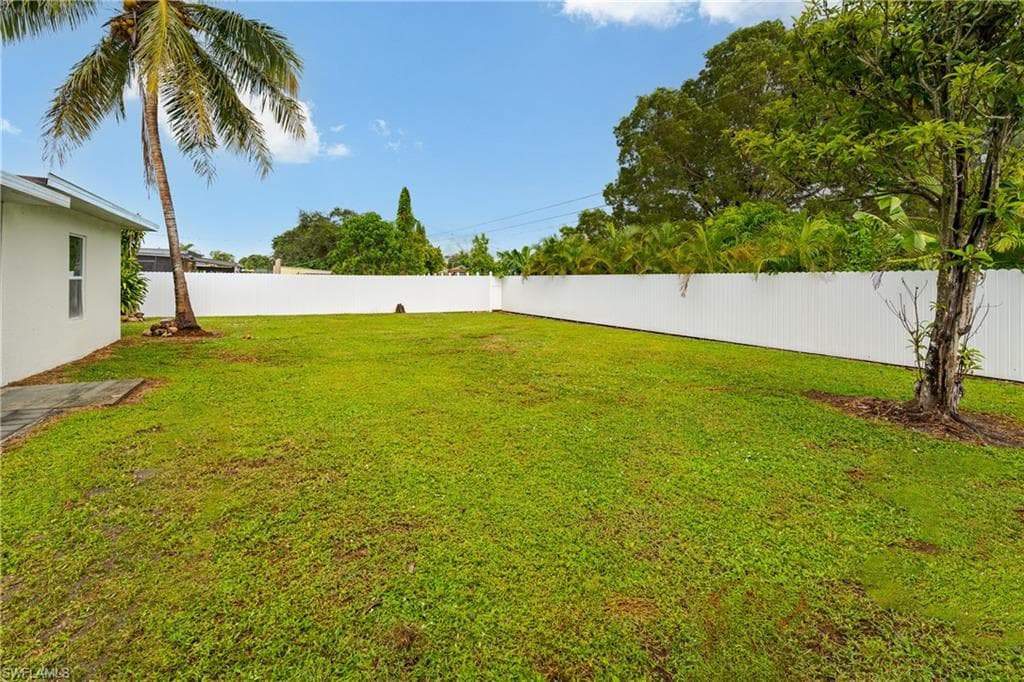 5170 19th Ct SW, Naples, FL 34116-28