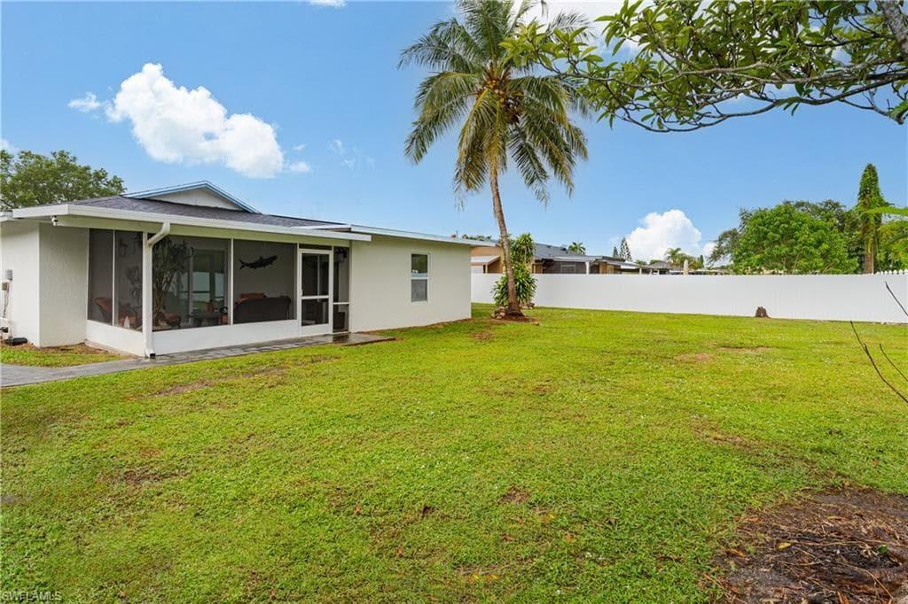 5170 19th Ct SW, Naples, FL 34116-29