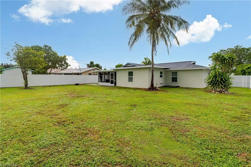 5170 19th Ct SW, Naples, FL 34116-30