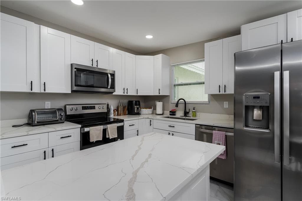 5170 19th Ct SW, Naples, FL 34116-7
