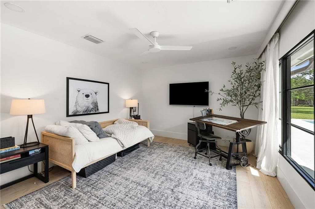 6818 Trail Blvd, Naples, FL 34108-26