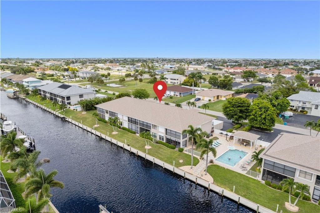 912 48th Ter 107, Cape Coral, FL 33914-1