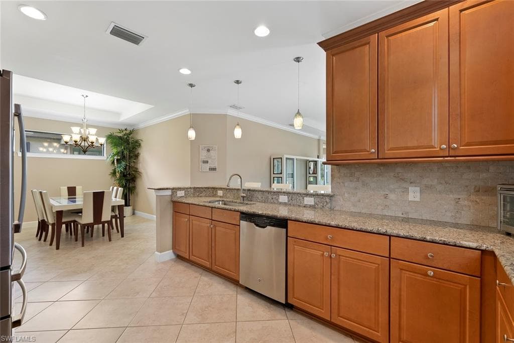 8321 Lucello Ter N, Naples, FL 34114-10