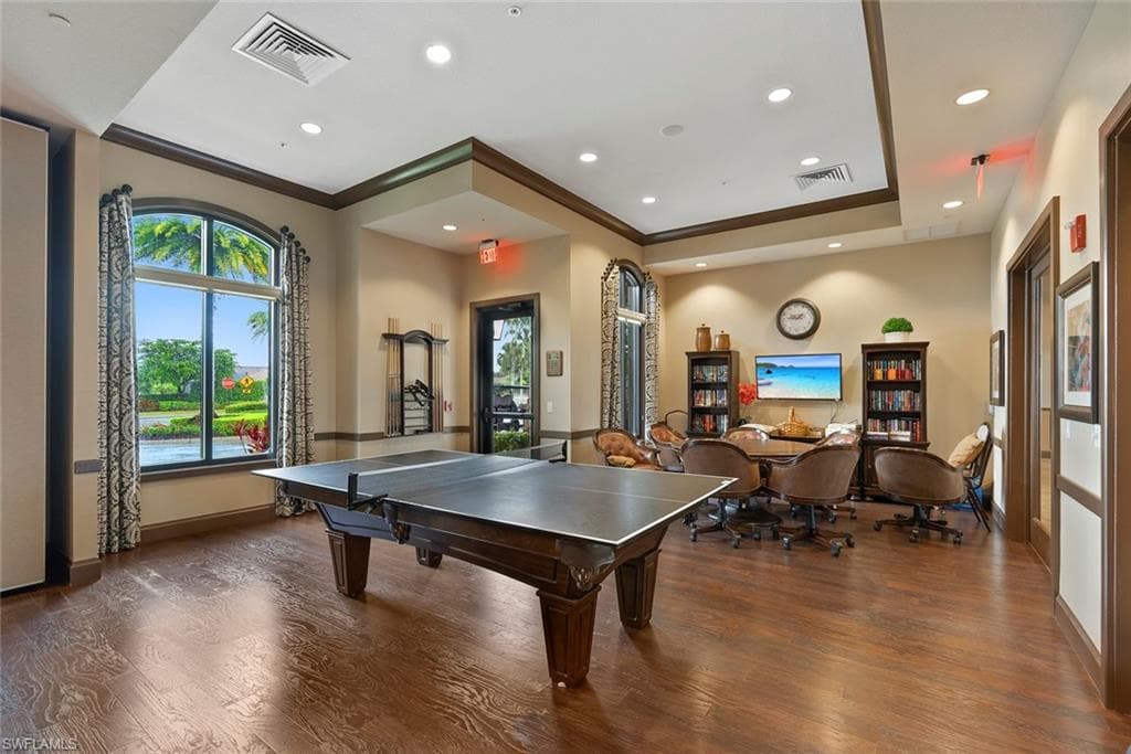 8321 Lucello Ter N, Naples, FL 34114-29