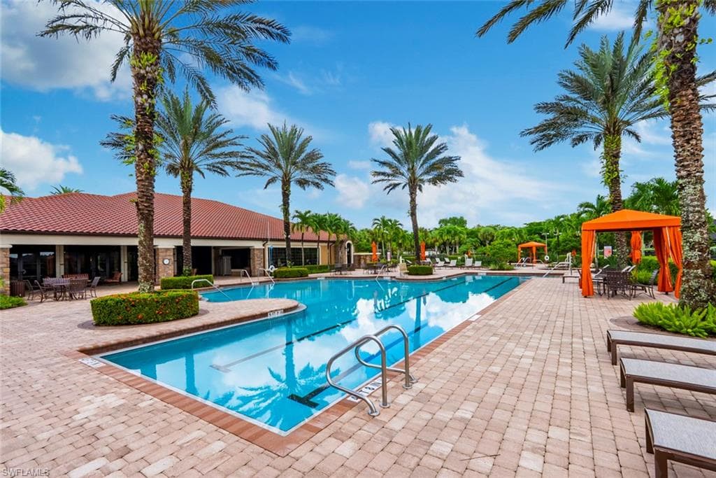 8321 Lucello Ter N, Naples, FL 34114-39