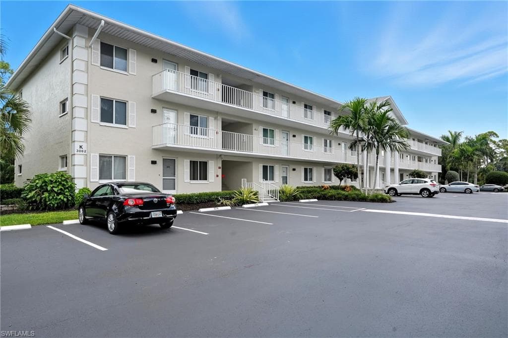 3062 Sandpiper Bay Cir K203, Naples, FL 34112-40