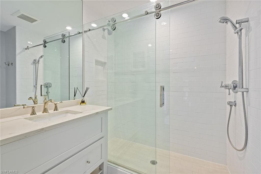 381 Leatherfern Ln, Marco Island, FL 34145-21