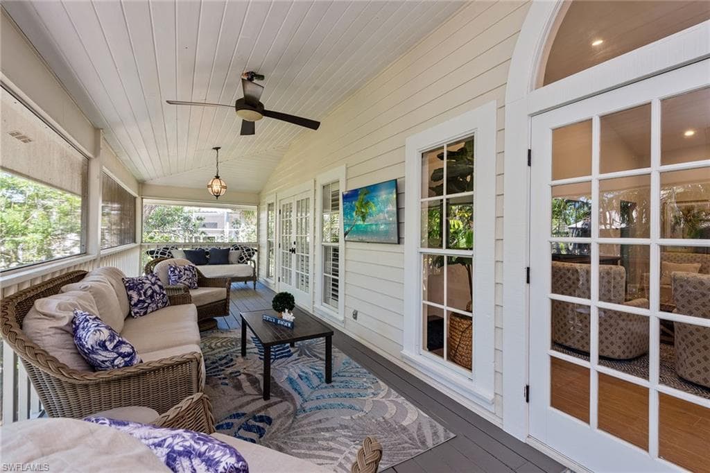 381 Leatherfern Ln, Marco Island, FL 34145-23