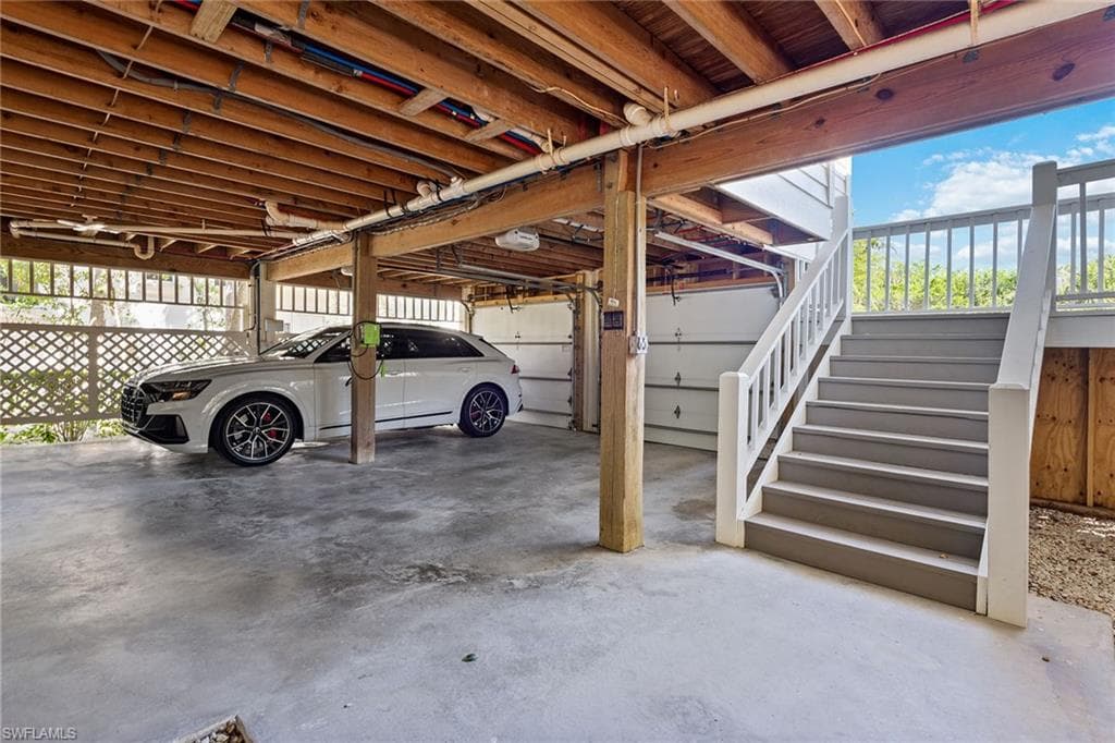 381 Leatherfern Ln, Marco Island, FL 34145-25