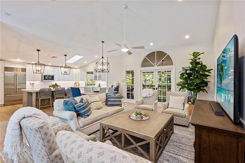 381 Leatherfern Ln, Marco Island, FL 34145-6