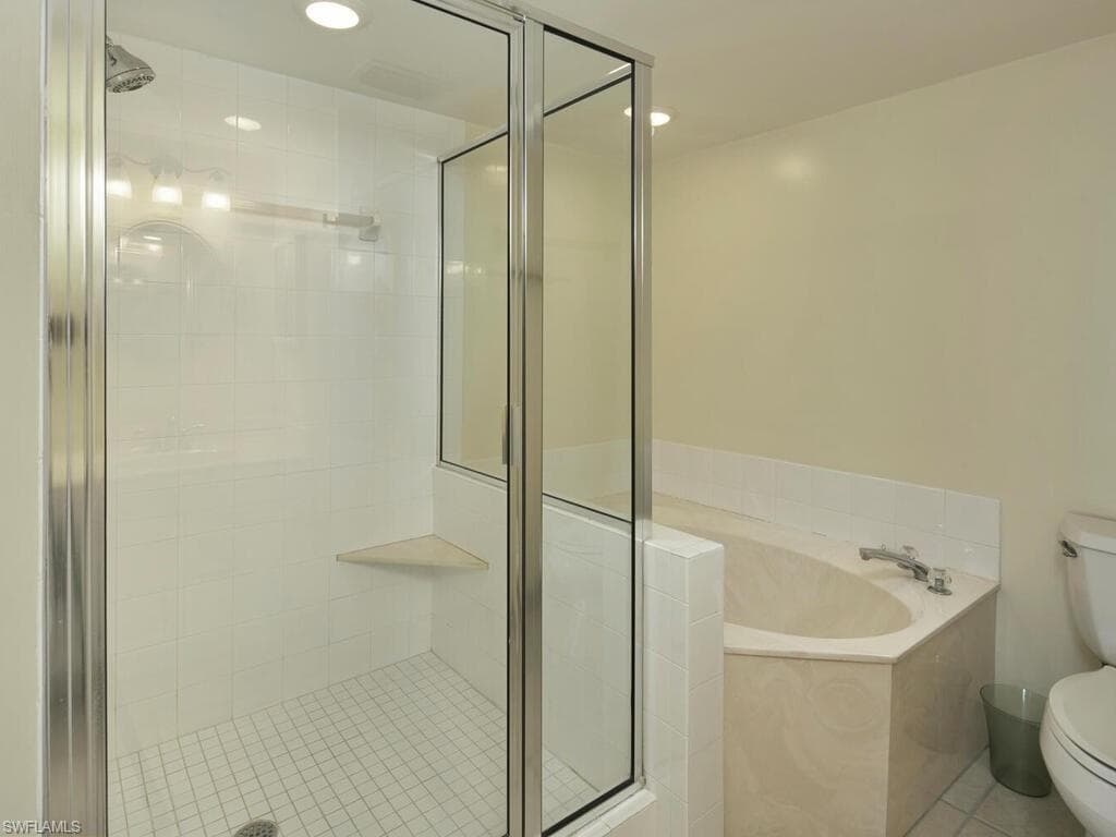 1020 Collier Blvd 101, Marco Island, FL 34145-16