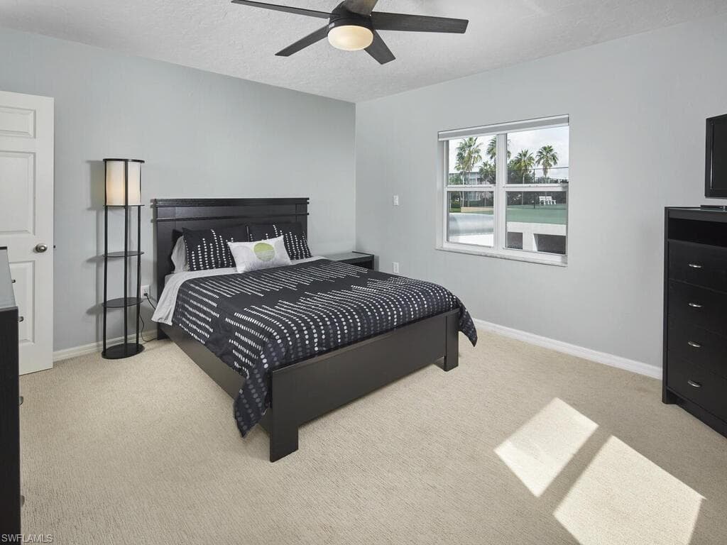 1020 Collier Blvd 101, Marco Island, FL 34145-18