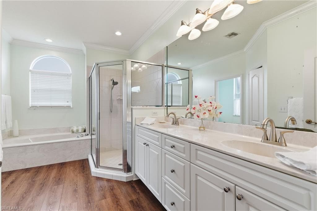 189 Skipping Stone Ln, Naples, FL 34119-14