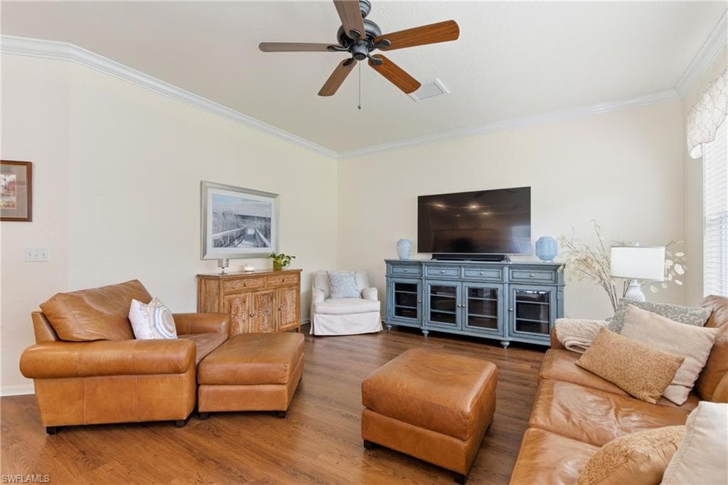 189 Skipping Stone Ln, Naples, FL 34119-24