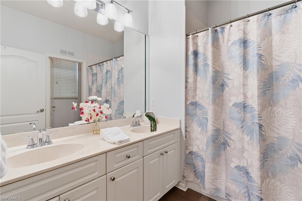 189 Skipping Stone Ln, Naples, FL 34119-31