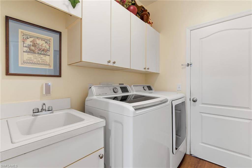 189 Skipping Stone Ln, Naples, FL 34119-32