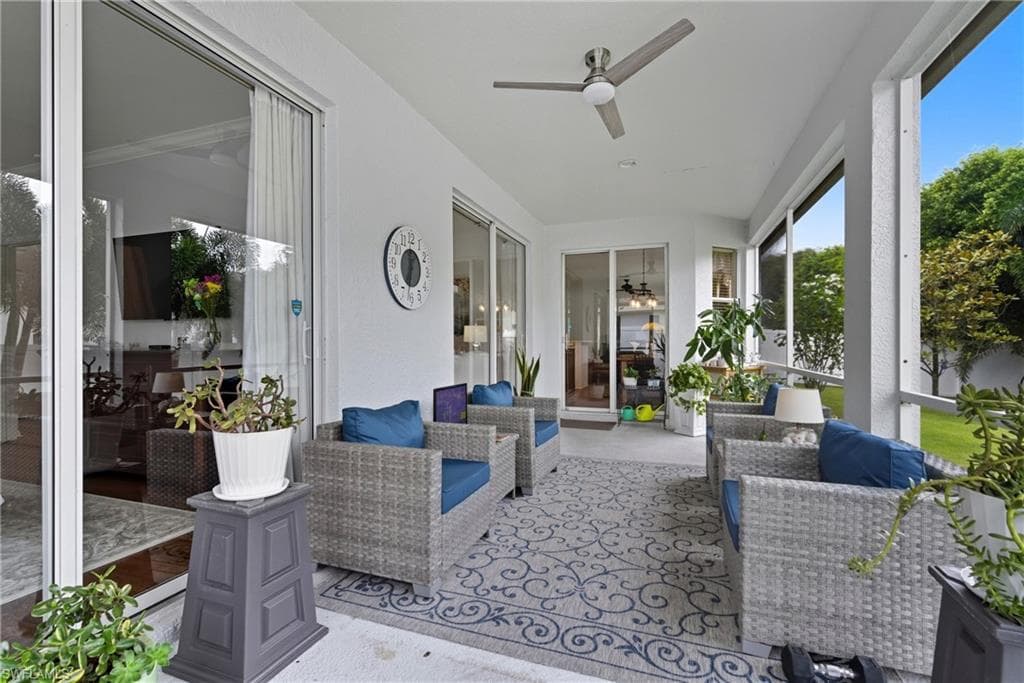 189 Skipping Stone Ln, Naples, FL 34119-34