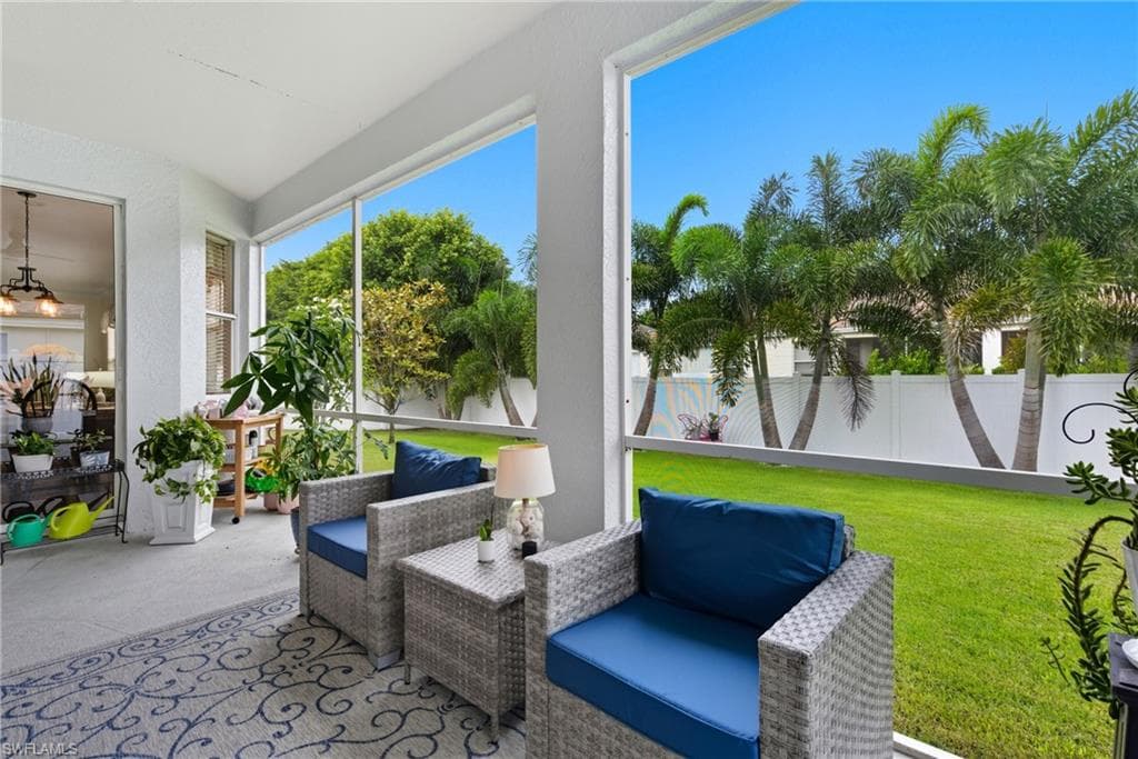 189 Skipping Stone Ln, Naples, FL 34119-35