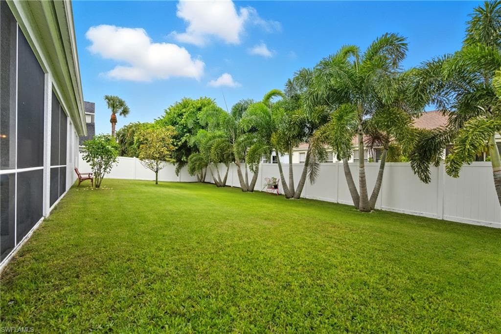 189 Skipping Stone Ln, Naples, FL 34119-36