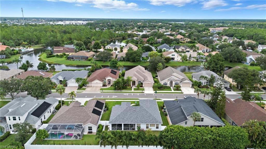 189 Skipping Stone Ln, Naples, FL 34119-46