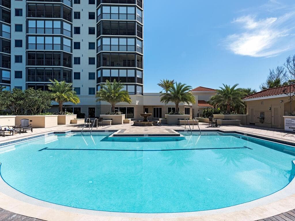 7425 Pelican Bay Blvd 1103, Naples, FL 34108-20