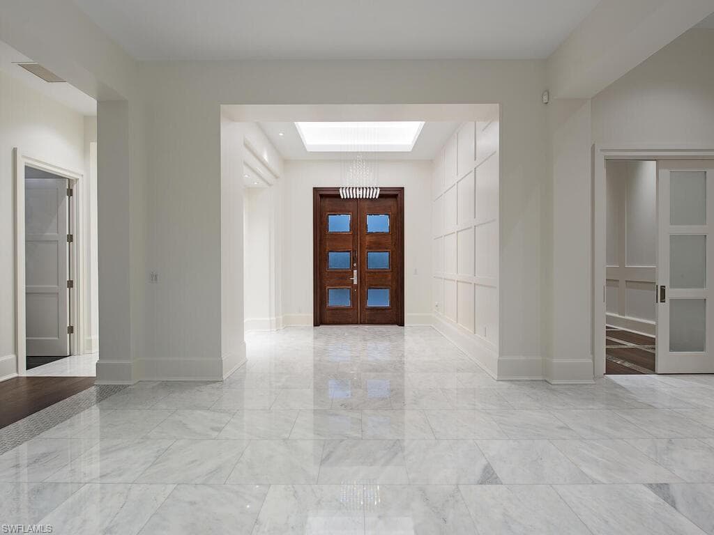 605 Galleon Dr, Naples, FL 34102-10