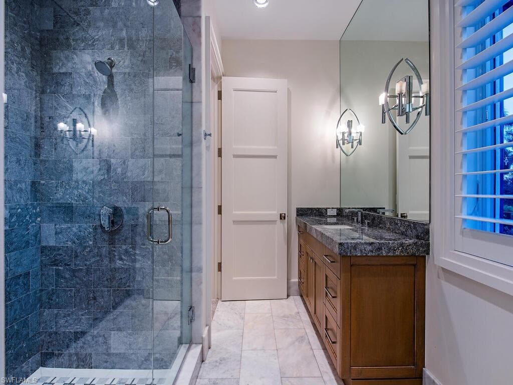605 Galleon Dr, Naples, FL 34102-28