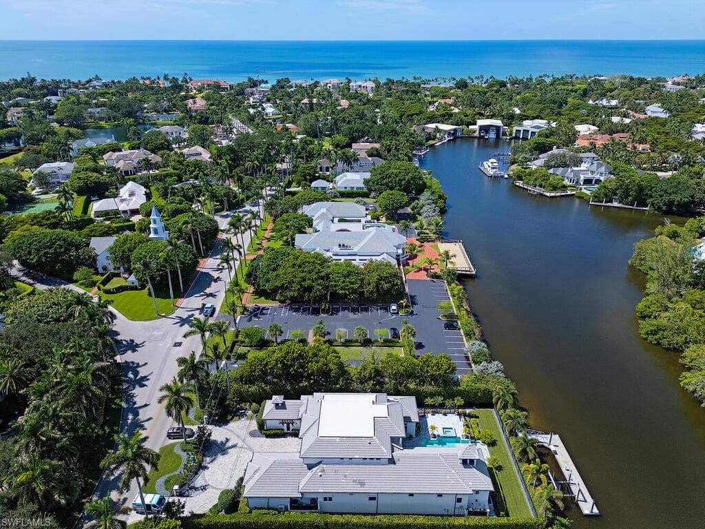 605 Galleon Dr, Naples, FL 34102-34