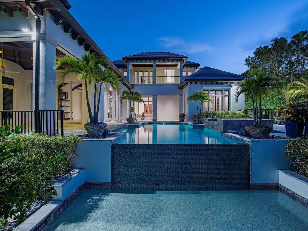 605 Galleon Dr, Naples, FL 34102-2