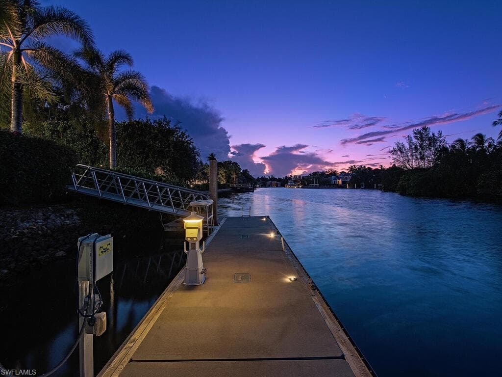 605 Galleon Dr, Naples, FL 34102-4