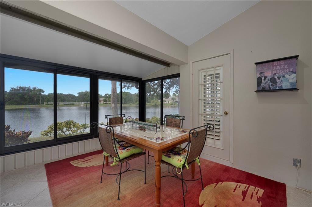 1384 Park Lake Dr 22l, Naples, FL 34110-10