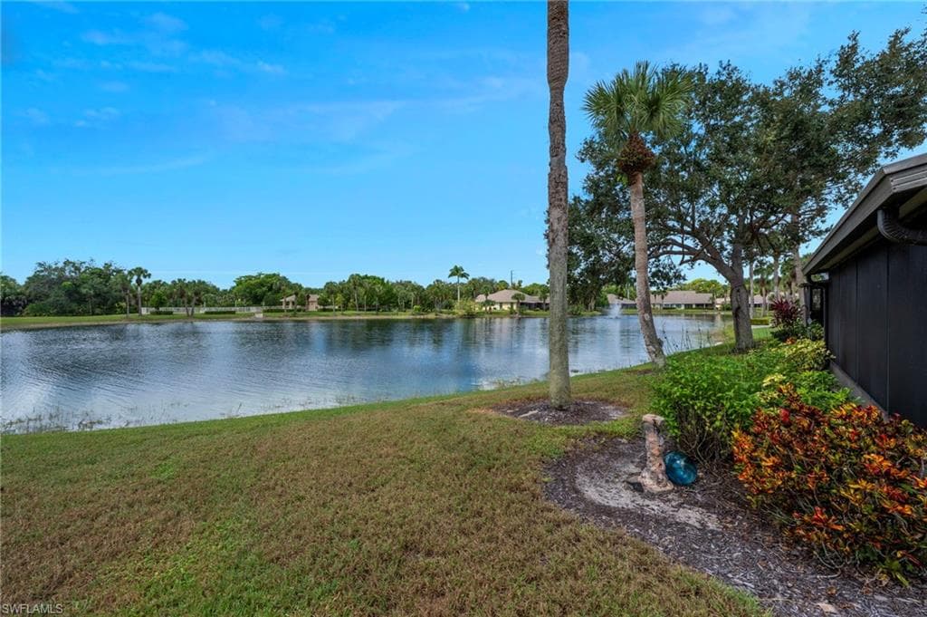 1384 Park Lake Dr 22l, Naples, FL 34110-16