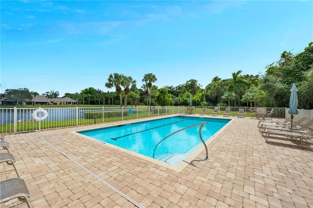 1384 Park Lake Dr 22l, Naples, FL 34110-17